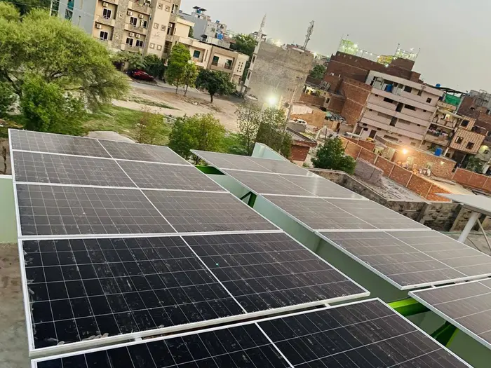 Rooftop solar installation project 4
